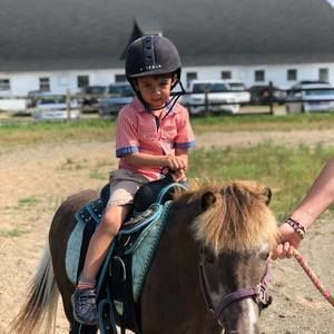 Meet your Posher, Ana